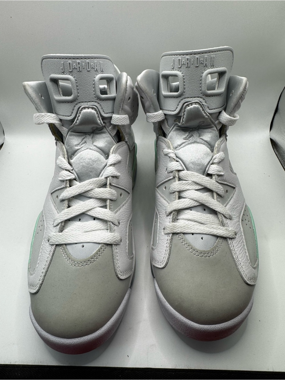 Nike Air Jordan 6 Retro Mint Foam DQ4914-103 Women's Size 7 New